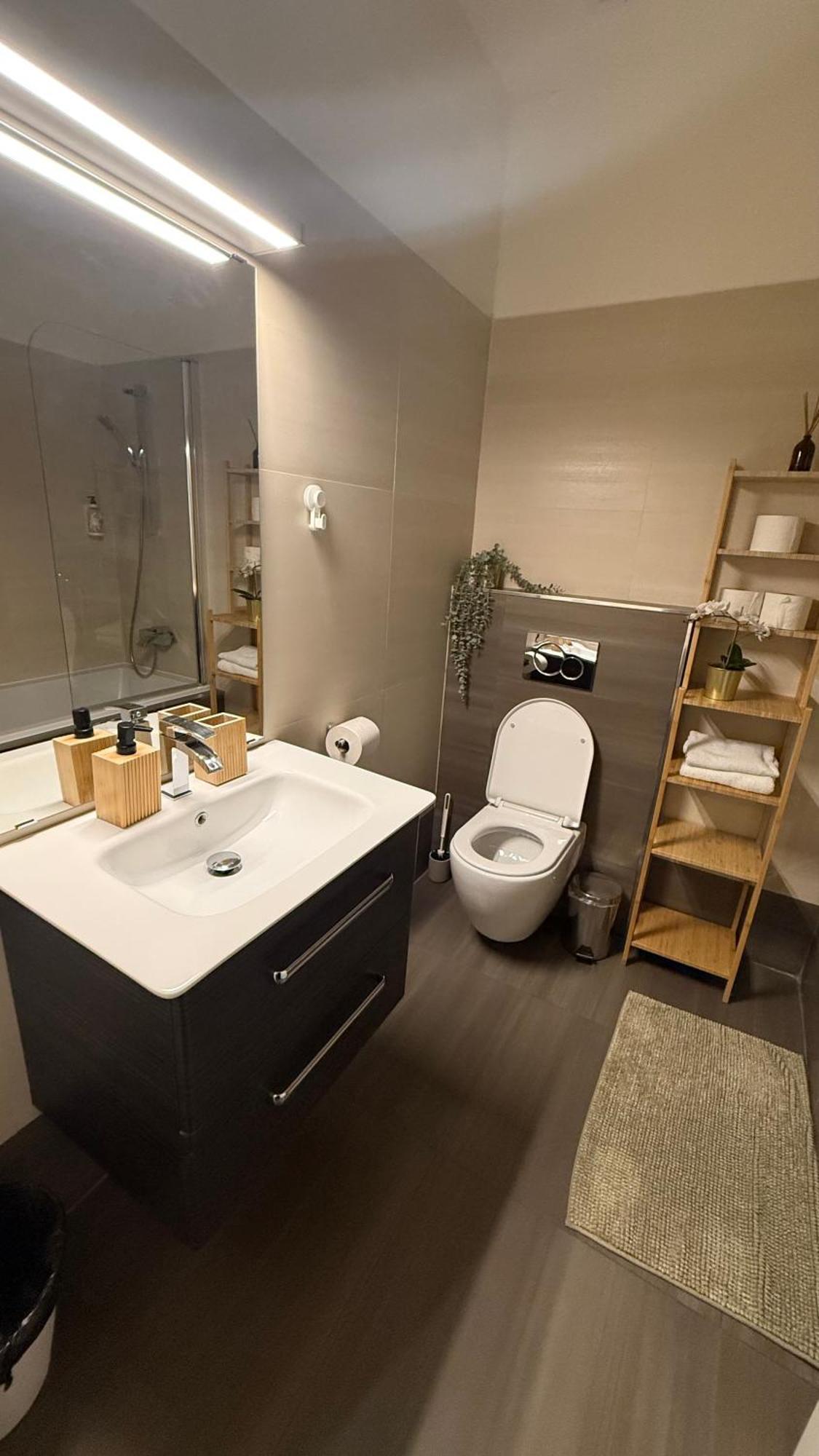 Luxury Modern Designed Oldtown Apartment ปราก ภายนอก รูปภาพ