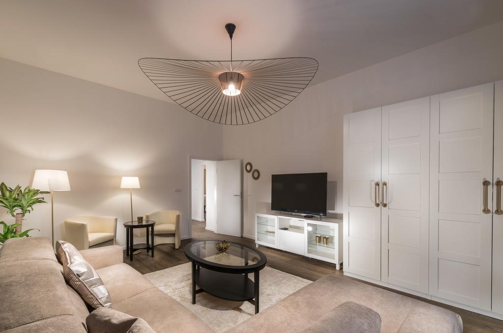 Luxury Modern Designed Oldtown Apartment ปราก ภายนอก รูปภาพ