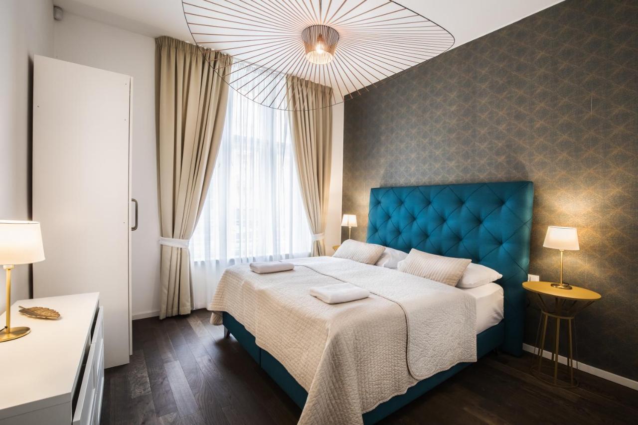 Luxury Modern Designed Oldtown Apartment ปราก ภายนอก รูปภาพ