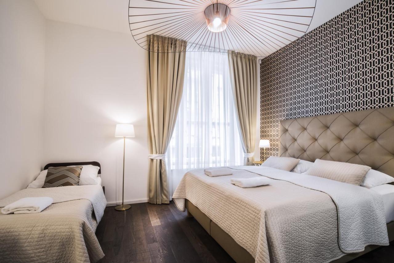 Luxury Modern Designed Oldtown Apartment ปราก ภายนอก รูปภาพ